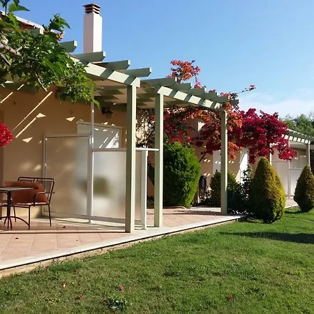 Terpsi Apartment Kyparissia