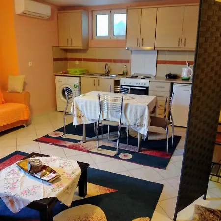 Terpsi Кипарисия